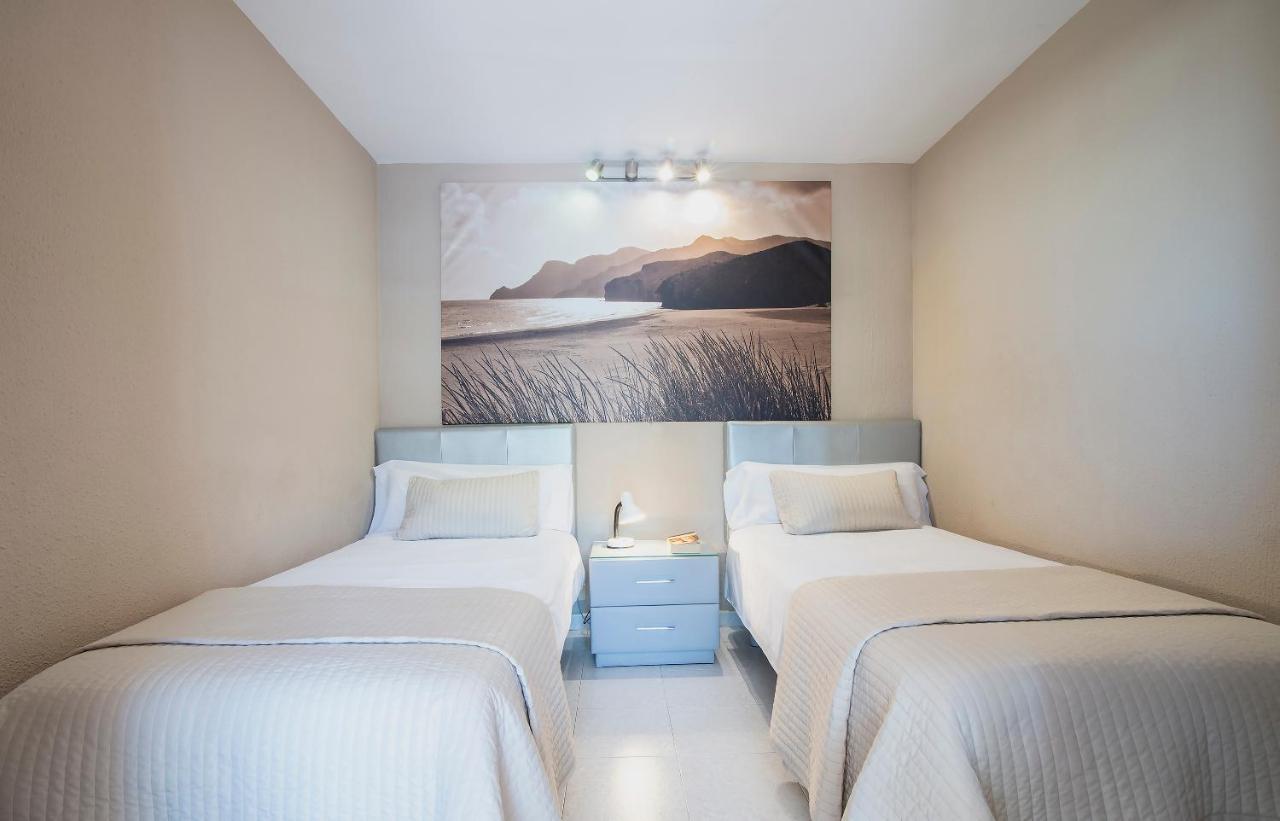 Apartment Mediterraneo Piso En El Paseo Maritimo *